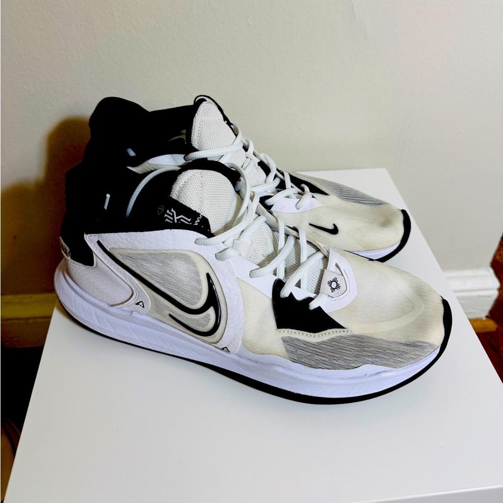 kyrie low 5